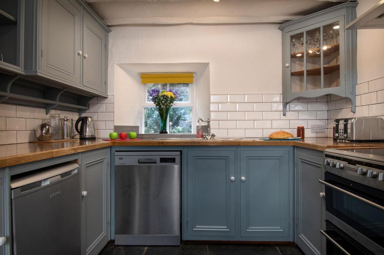 Farmhouse & Cottage At Geufron Farm - Dog Friendly Bryn-crug Exterior photo